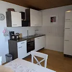 Kaisers Апартаменты Халленберг